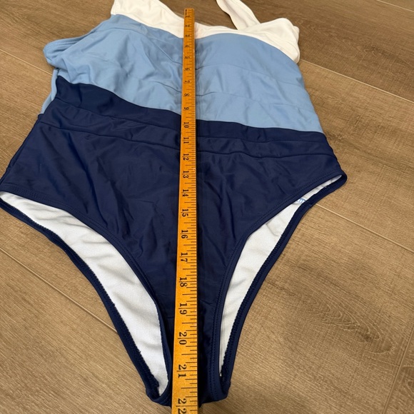 Blue Cream Striped Women size Large One Shoulder One Piece Swimsuit No brand tag - Picture 10 of 10